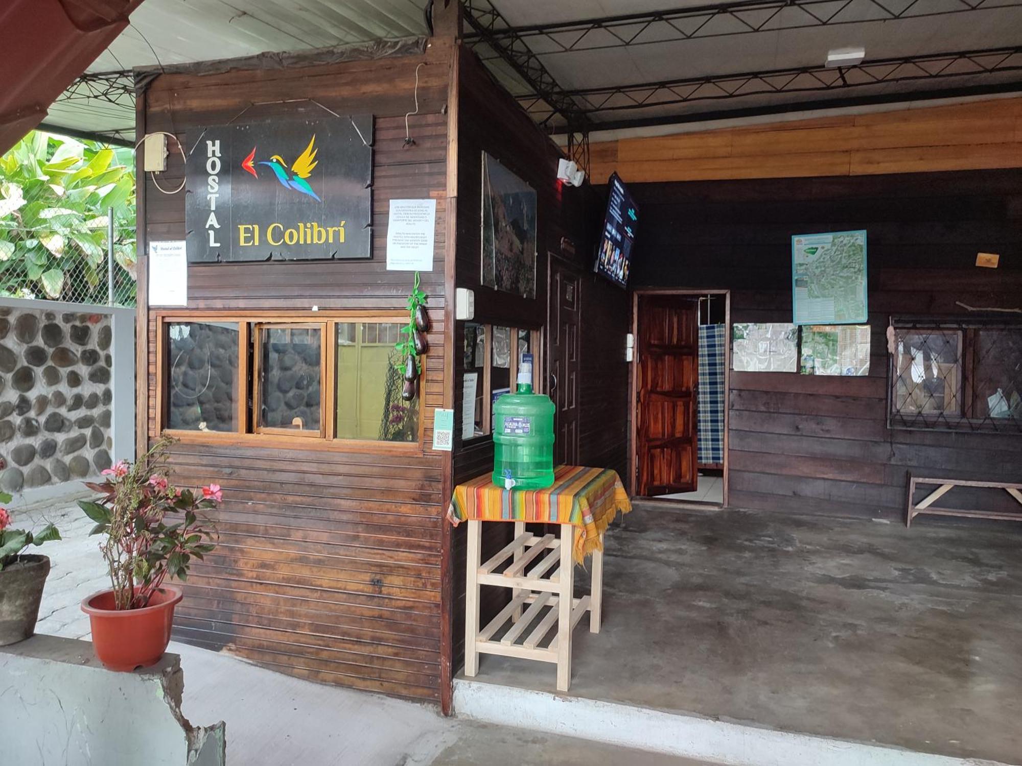 Hostal El Colibri Puyo Exterior photo