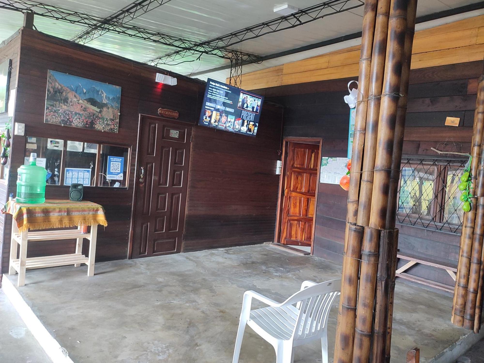 Hostal El Colibri Puyo Exterior photo